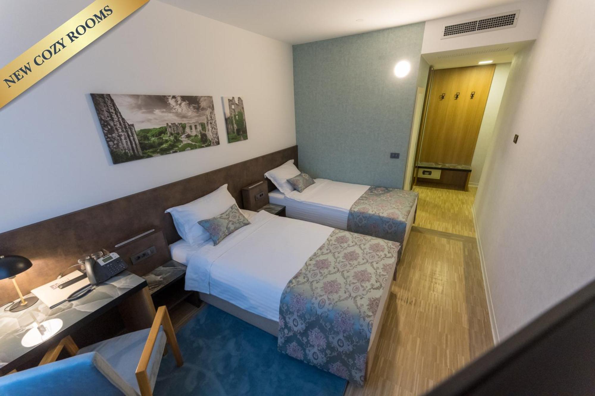 Hotel Jarun Загреб Экстерьер фото