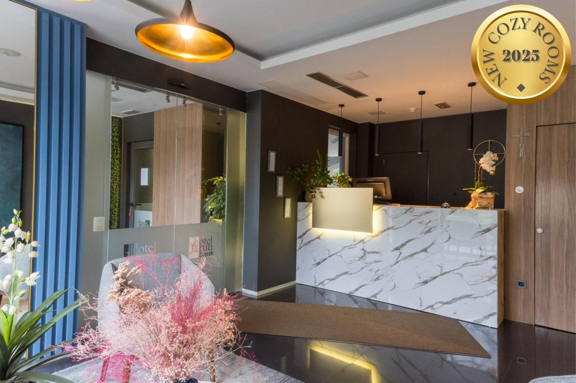 Hotel Jarun Загреб Экстерьер фото